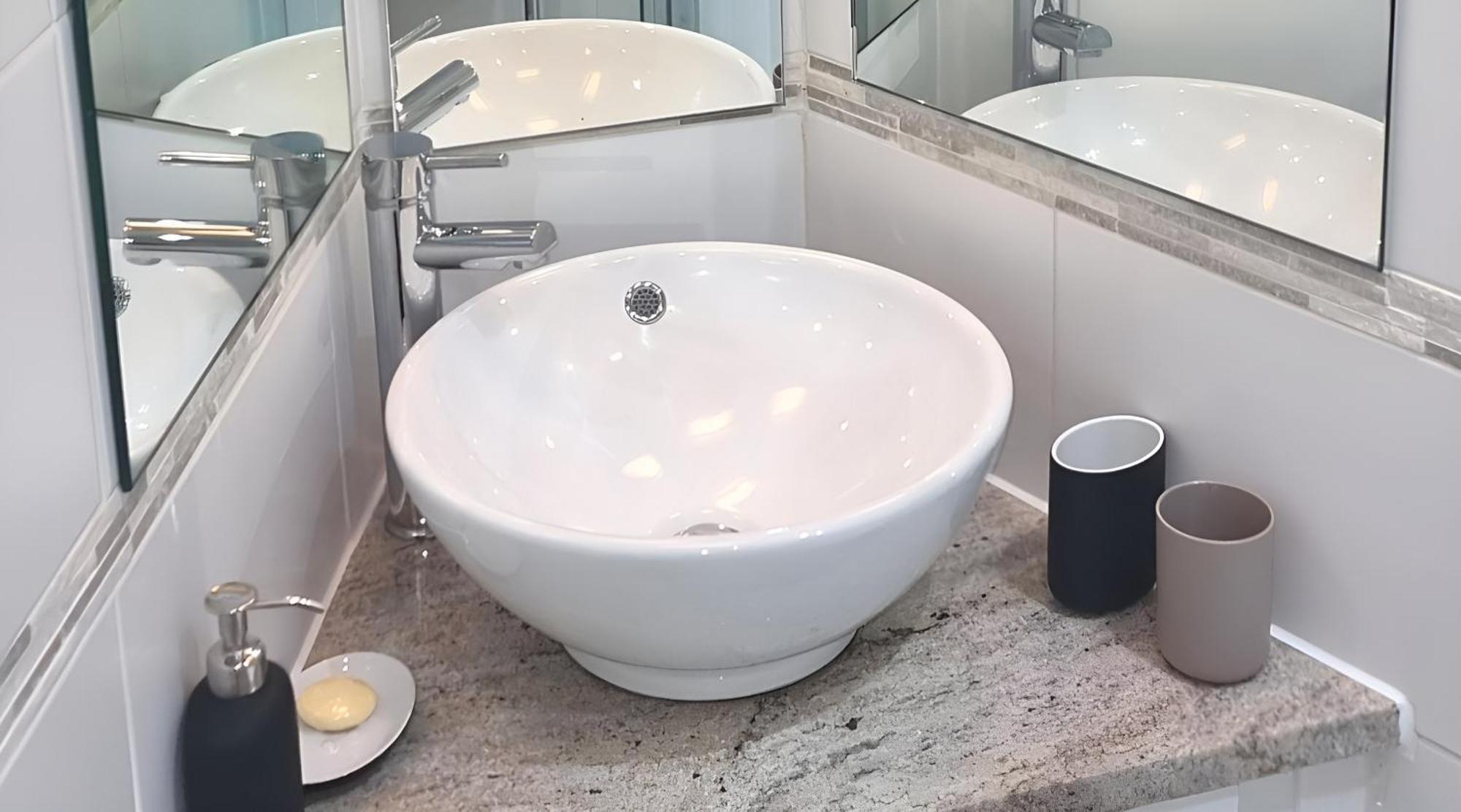 Blue Waters Lodge Пейнтън Екстериор снимка